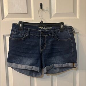 Old Navy Boyfriend Denim Shorts: Size 6